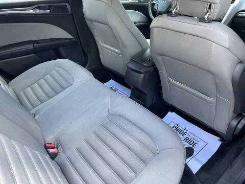 2014 Ford Fusion S