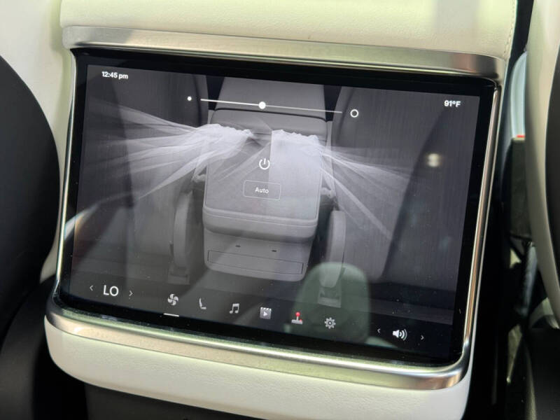 2025 Tesla Model X Plaid