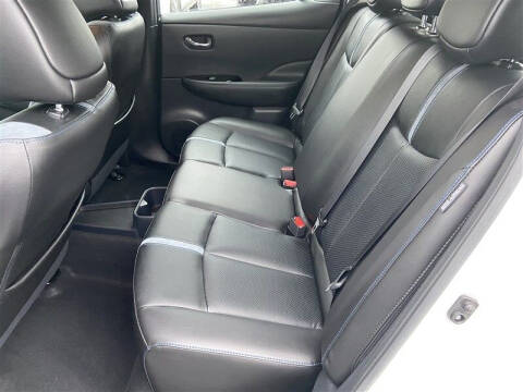 2022 Nissan LEAF SL PLUS