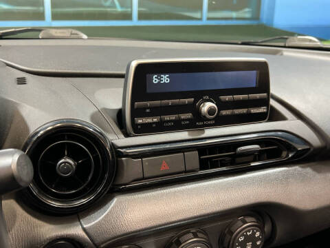 2016 Mazda MX-5 Miata Sport