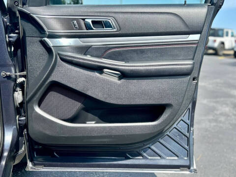 2017 Ford Explorer Sport