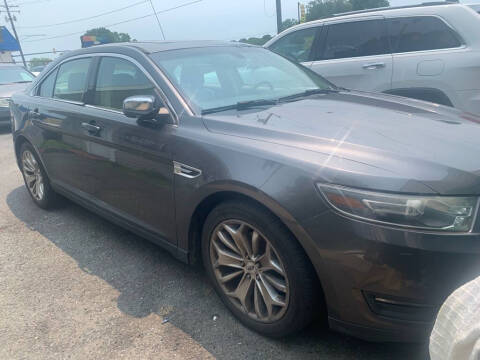 2015 Ford Taurus Limited