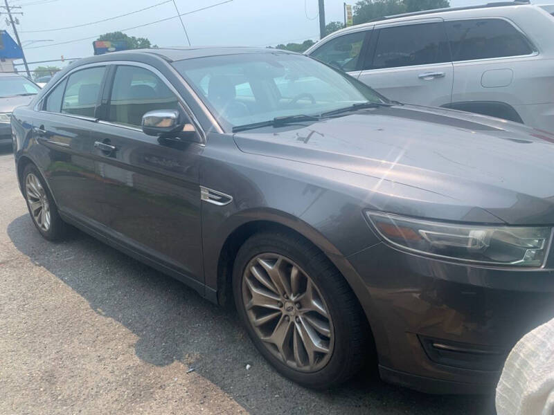 2015 Ford Taurus Limited