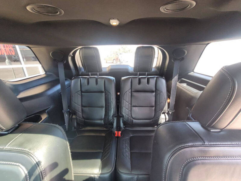 2017 Ford Explorer Platinum