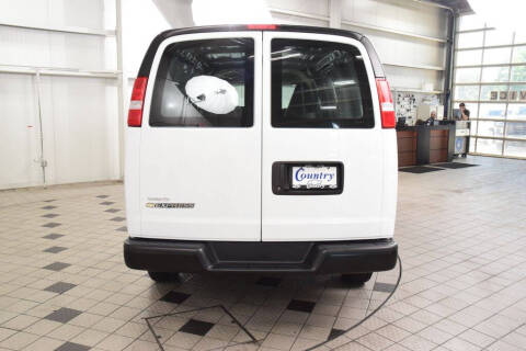 2025 Chevrolet Express 2500