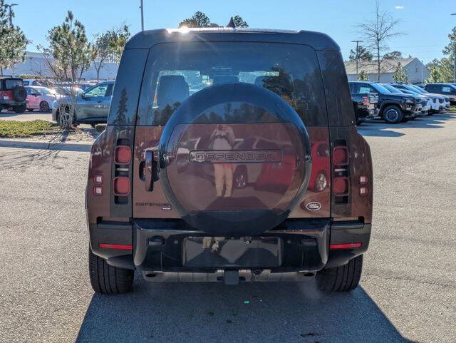 2023 Land Rover Defender 130 X-Dynamic SE