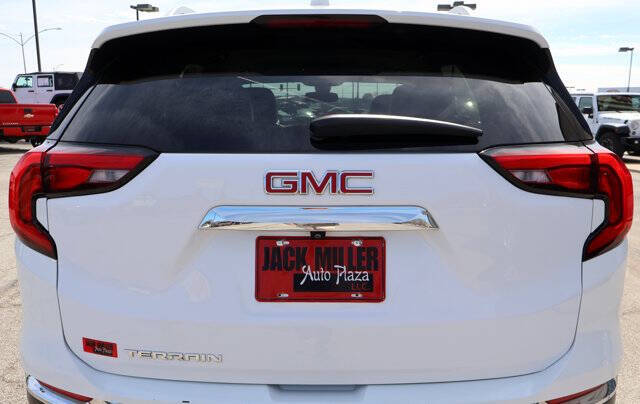 2021 GMC Terrain SLT