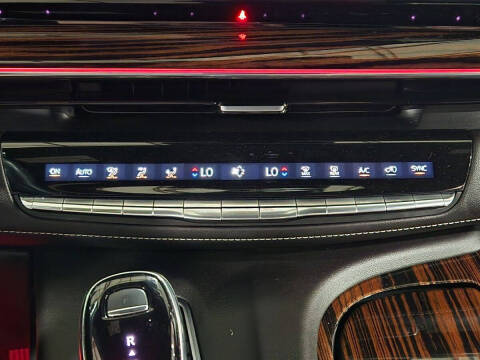 2022 Cadillac Escalade Luxury