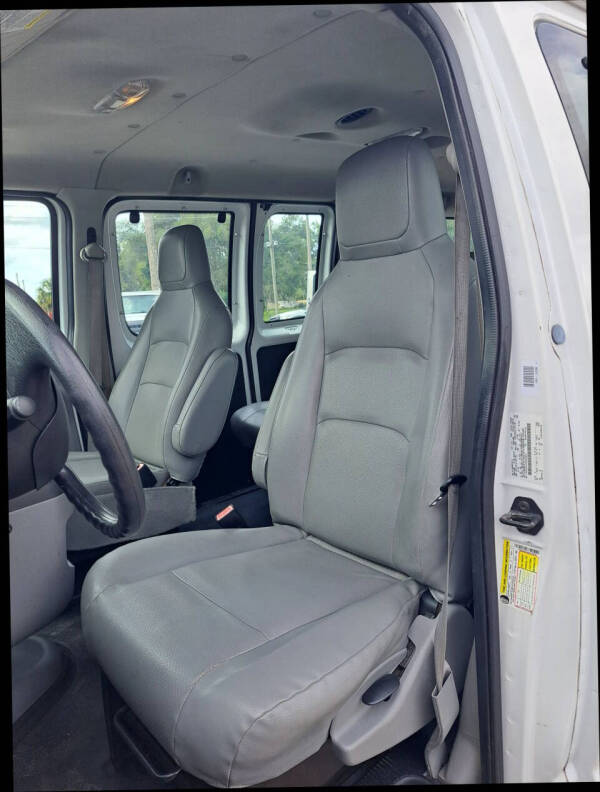 2013 Ford E-Series