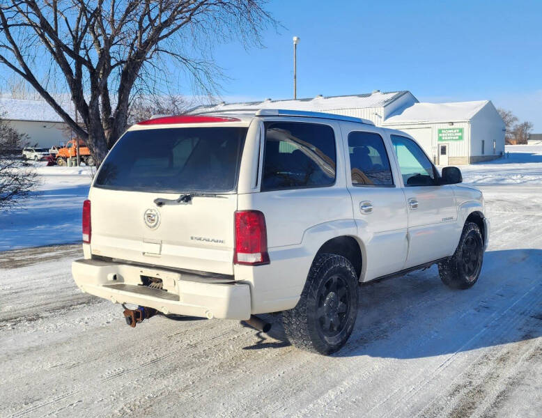 2003 Cadillac Escalade null photo 5