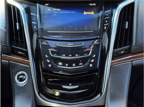2015 Cadillac Escalade Luxury