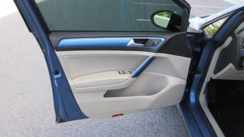 2015 Volkswagen e-Golf SEL Premium