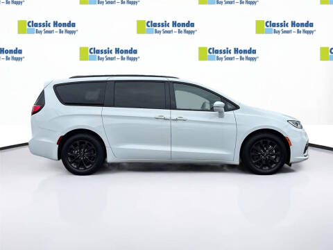 2021 Chrysler Pacifica Touring