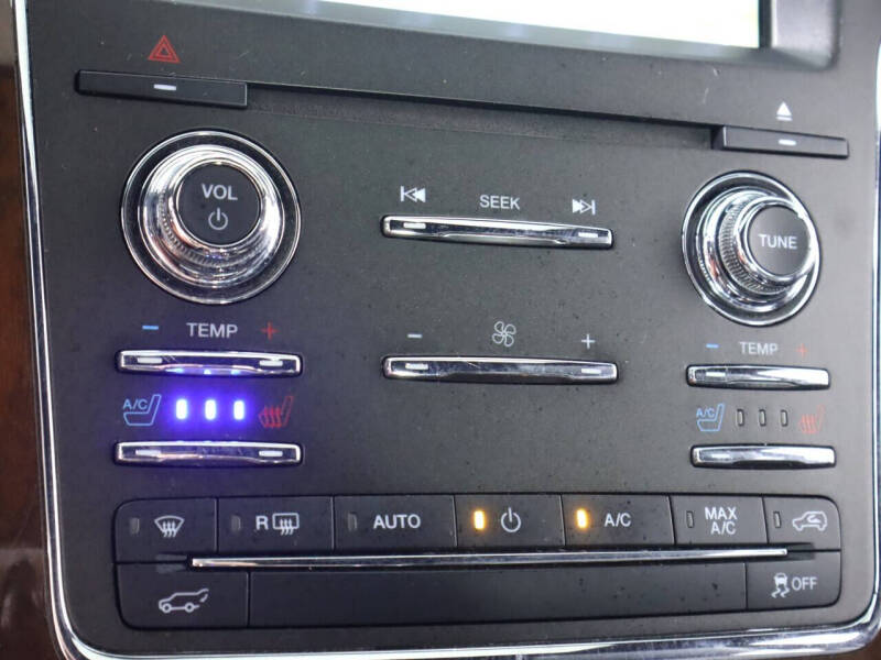 2016 Lincoln Navigator Select