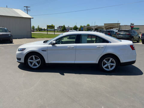 2016 Ford Taurus SEL