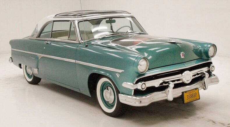 1954 Ford Crestline
