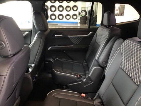 2025 GMC Acadia Denali