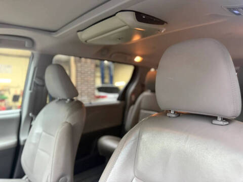 2016 Toyota Sienna
