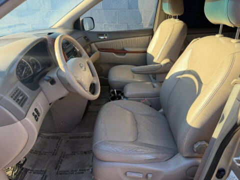 2004 Toyota Sienna