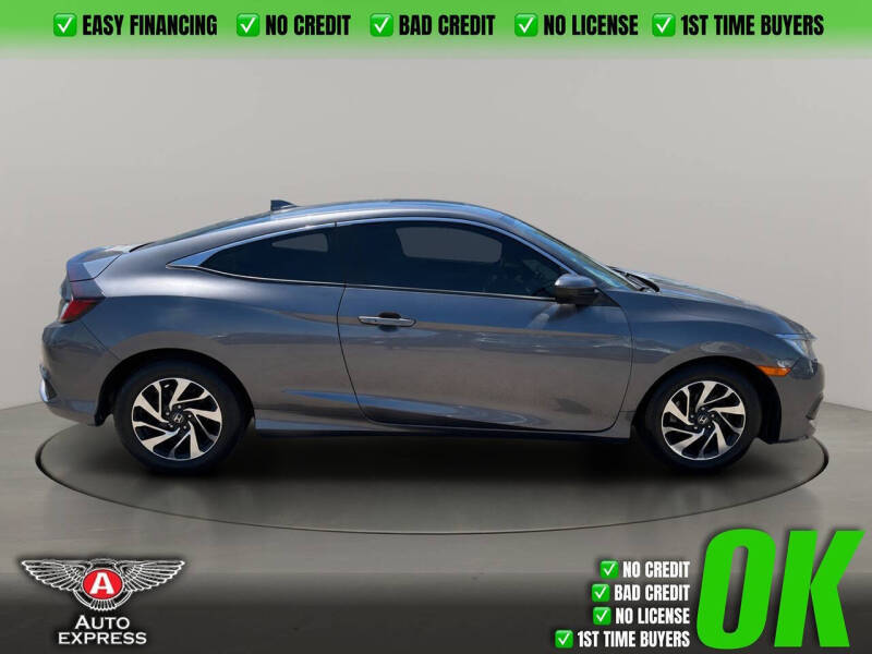 2017 Honda Civic LX-P