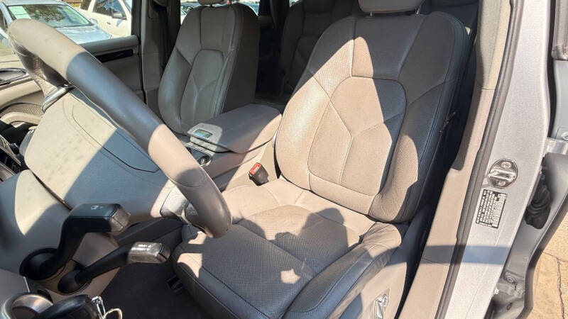 2011 Porsche Cayenne S Hybrid