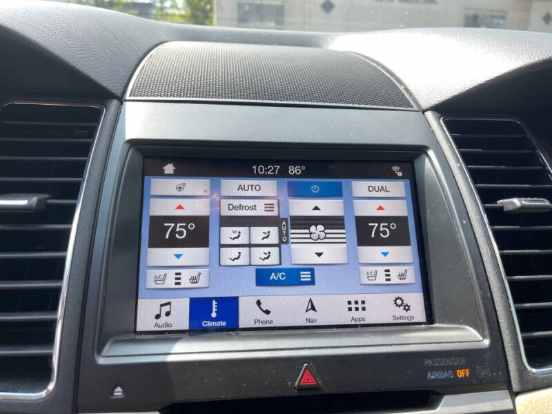 2018 Ford Taurus Limited