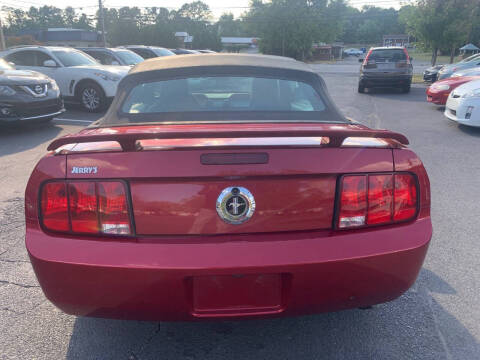 2006 Ford Mustang V6 Standard