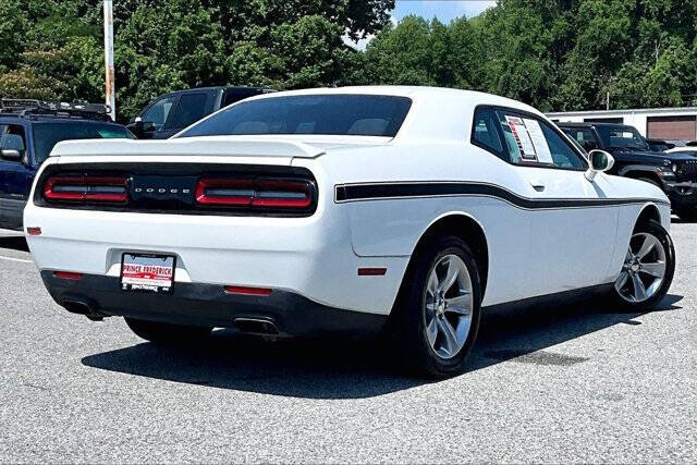 2015 Dodge Challenger SXT