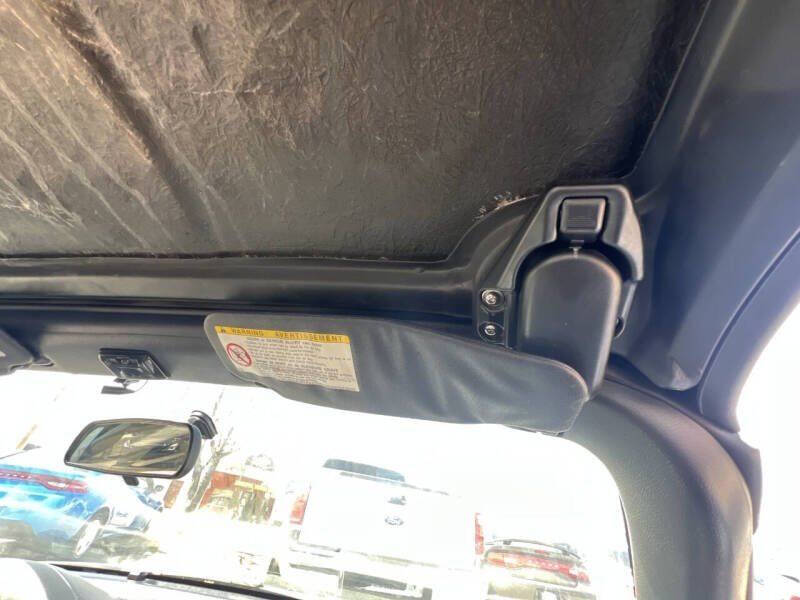 2002 Toyota MR2 Spyder