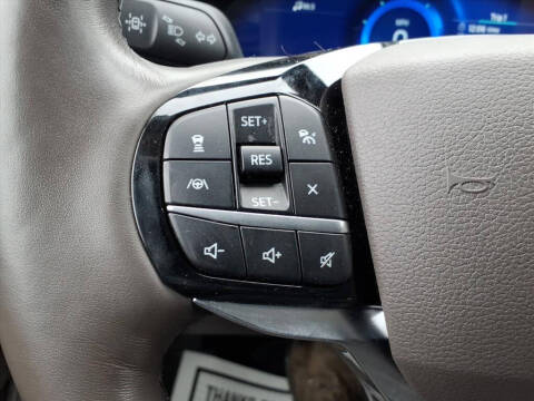 2022 Ford Explorer Hybrid Platinum