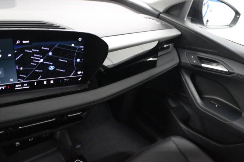 2025 Audi Q6 e-tron Premium