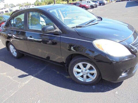 2013 Nissan Versa 1.6 SL
