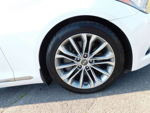 2016 Hyundai Genesis