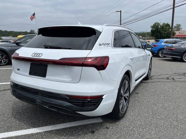 2024 Audi Q8 e-tron quattro Prestige