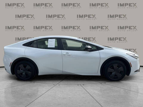 2025 Toyota Prius LE