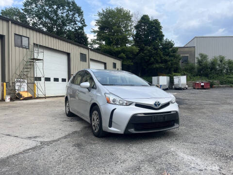 2017 Toyota Prius v Two