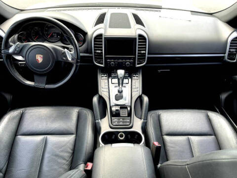 2011 Porsche Cayenne Tiptronic