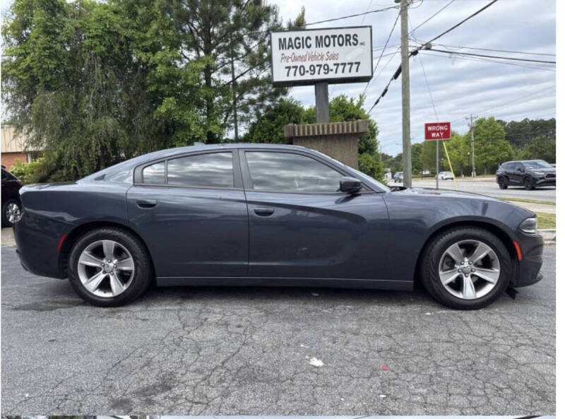 2016 Dodge Charger SXT