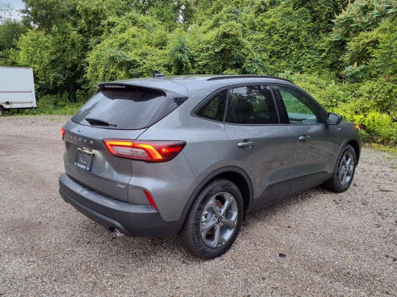 2025 Ford Escape Hybrid ST-Line