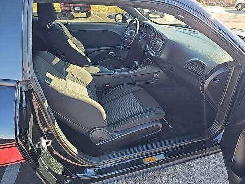 2016 Dodge Challenger SXT