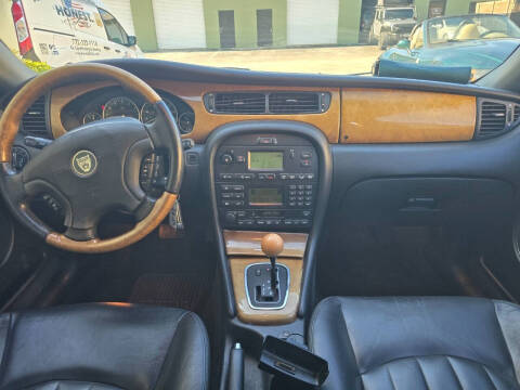 2003 Jaguar X-Type 2.5