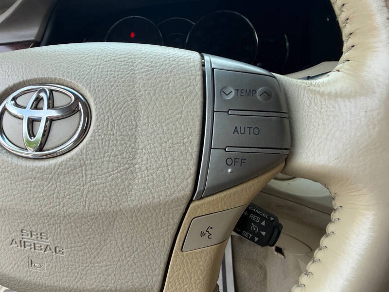 2008 Toyota Avalon XLS