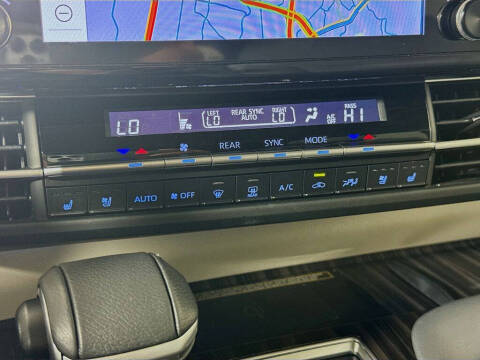 2024 Toyota Sienna Limited 7-Passenger