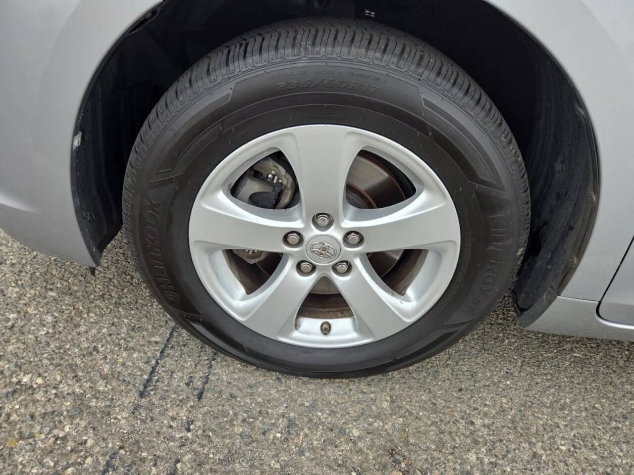 Silver 2014 Toyota Sienna L 7-Passenger L 7-Passenger 4dr Mini-Van 2