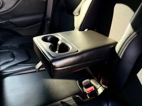 2021 Jeep Cherokee Altitude