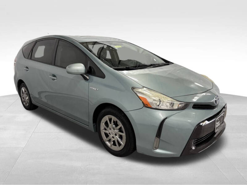 2016 Toyota Prius v