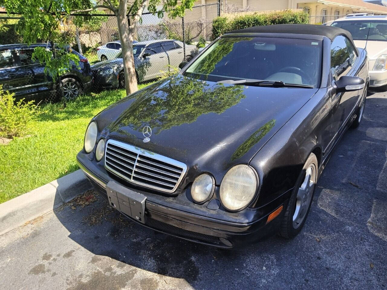 2003 MERCEDES-BENZ CLK-Class Convertible - $3,950