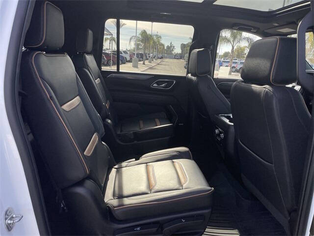 2023 GMC Yukon XL AT4