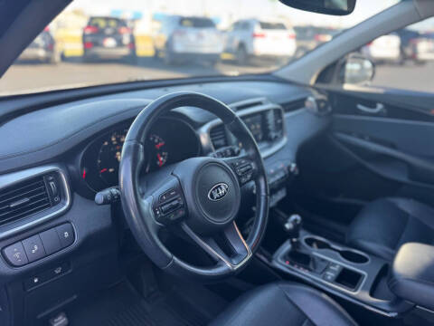 2018 Kia Sorento EX V6