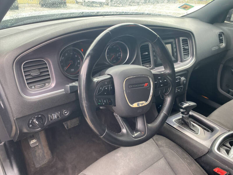 2017 Dodge Charger SE